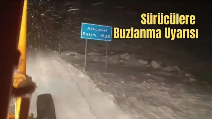 Antalya-Konya Yolu Baharda Beyaza Büründü
