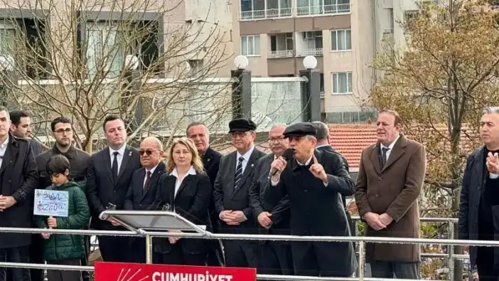 Kuşadası’nda Adalet Rüzgarı: Özgür Özel’den Erdoğan’a Sert “Darbe” Göndermesi