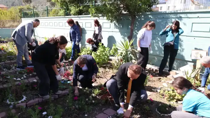 Antalya Büyükşehir’den Kemer’de Sıfır Atık Seferberliği