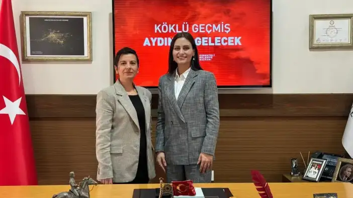 Siyasetin Yerel Gündemi Korkuteli: Özlem Arlıer'den Saniye Caran'a Ziyaret