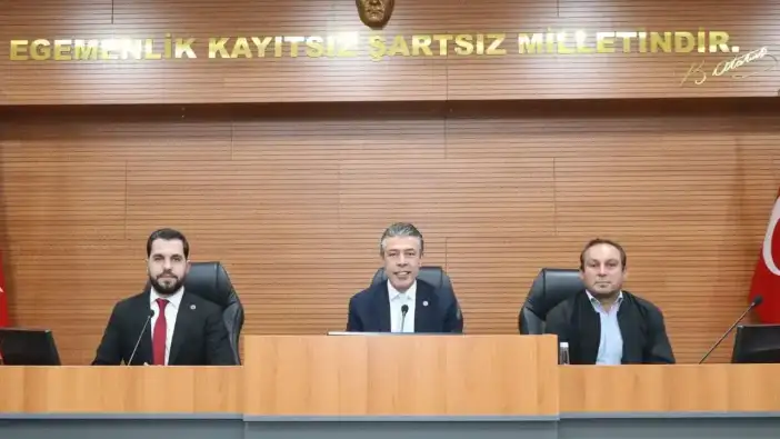 Burdur İl Genel Meclisi'nde Yeni Başkan Semih Çelikkaya Oldu