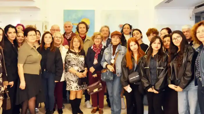 Edebiyatçı Ressam Ahmet Çapar’dan "İçbükey" Esintiler