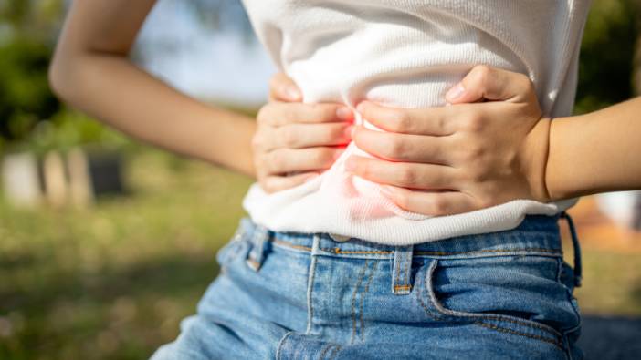 Mide ağrısı neden olur? Mide ağrısı ile nasıl başa çıkılır