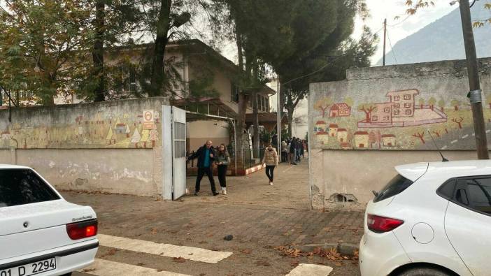 Adana'da okulda çıkan yangın panik yarattı