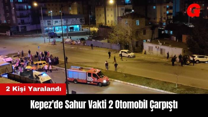 Kepez'de Sahur Vakti 2 Otomobil Çarpıştı: 2 Yaralı