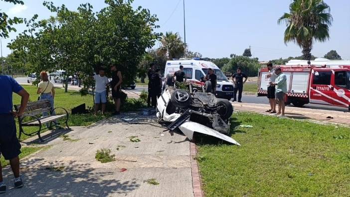 Manavgat'ta Sürücüsünün Direksiyon Hakimiyetini Kaybettiği Araç Takla Attı