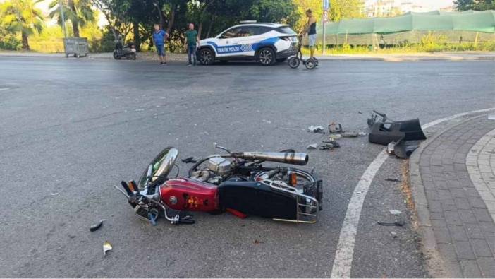 Manavgat'ta Kazada Motosiklet Sürücüsü Yaralandı! Ekipler Gelmeden Kaçtı