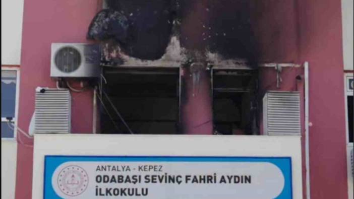 Kepez'de Yanan Okula Destek Sözü Geldi!