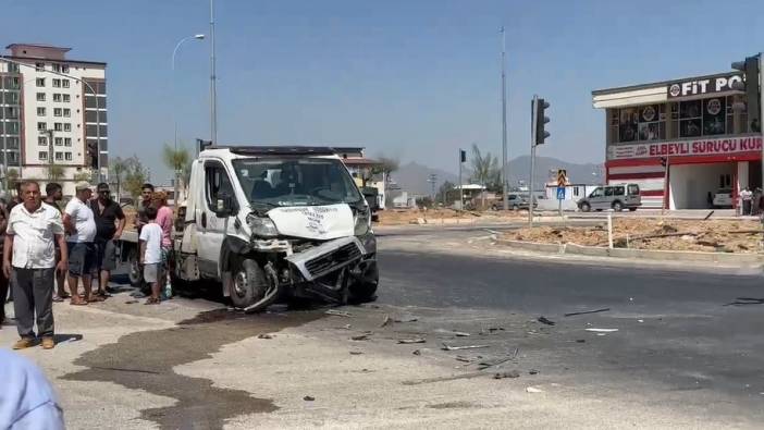 Hatay’da Kan Donduran Kaza! Düğüne Giderken Can Verdiler