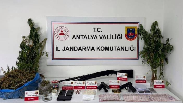 Kepez ve Alanya’da 4 Eve Narkotik Baskını