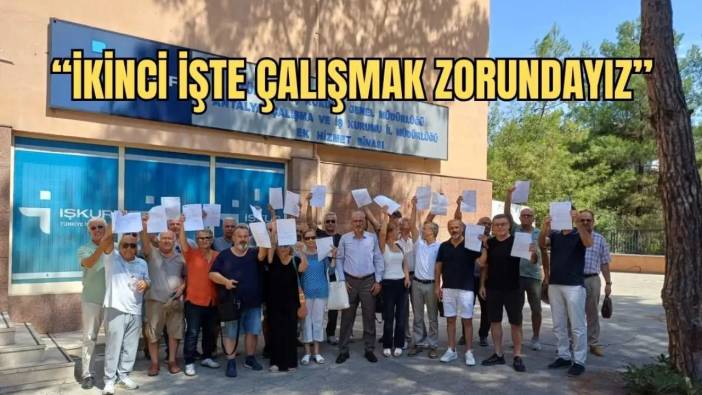 Antalya'da Emekli Astsubaylardan İŞKUR Önünde Başvuruyla Protesto