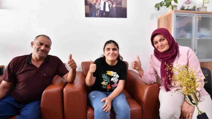 Mersin’de Engelleri Aştı! Hayalindeki Üniversiteye Yerleşti