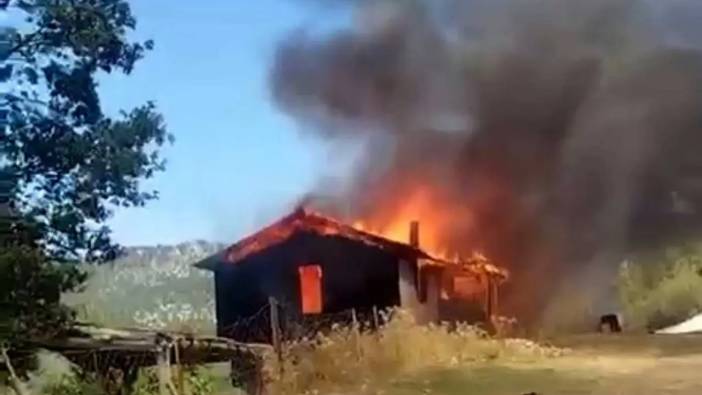 Isparta Eğirdir’de Müstakil Ev Alevler İçinde Kaldı