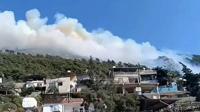 Hatay’da Habib-i Neccar Dağı Alevlere Teslim Oldu! Yangına Müdahale Başladı
