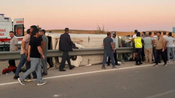 Afyonkarahisar’da Korkunç Çarpışma! 10 Kişi Yaralı, 3'ü Ağır