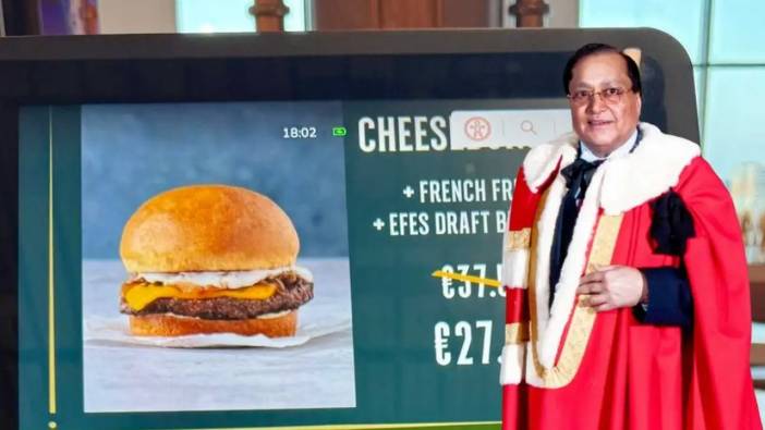 İngiliz Lordu “Antalya’da Hamburger Bile Lüks Olmuş” Dedi