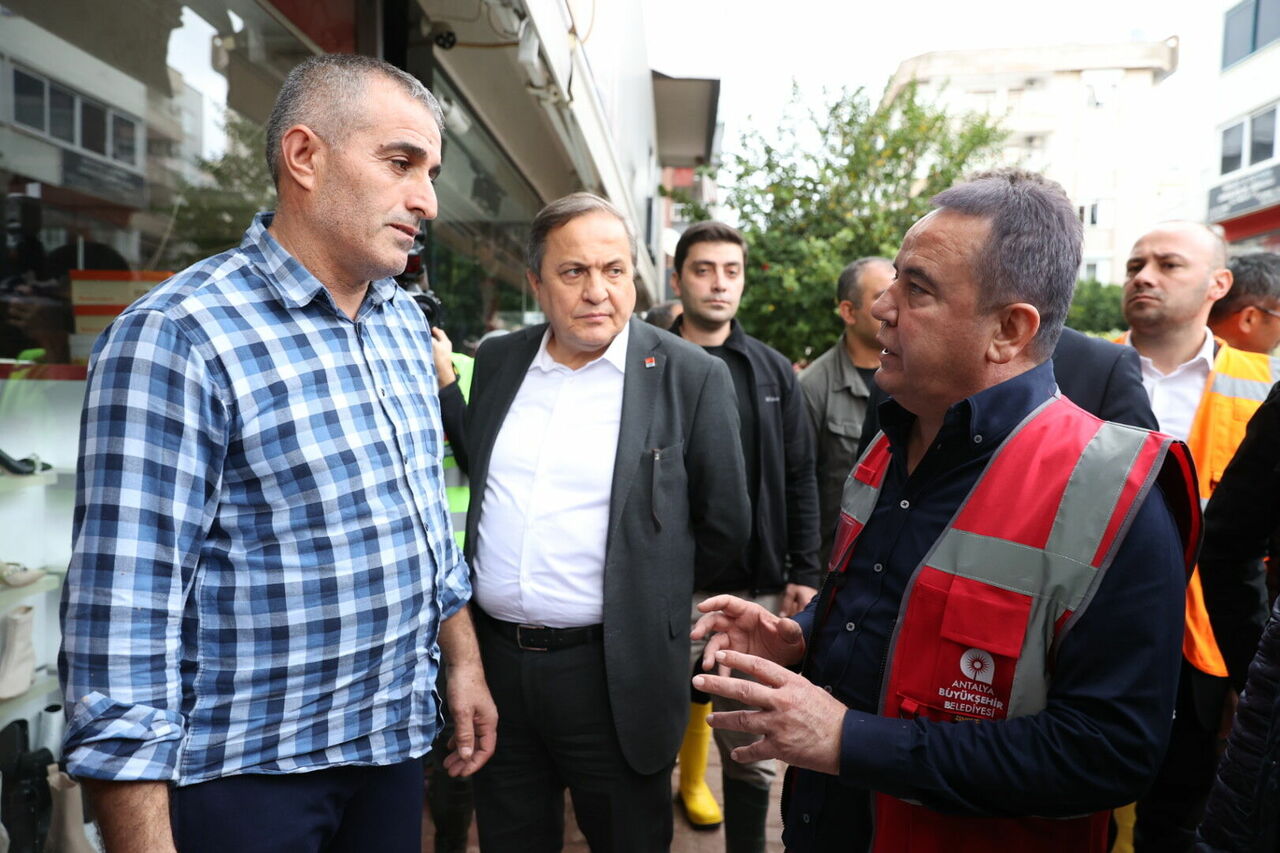 CHP heyeti kumluca finike afetbölgesi ilan edilmeli (11)