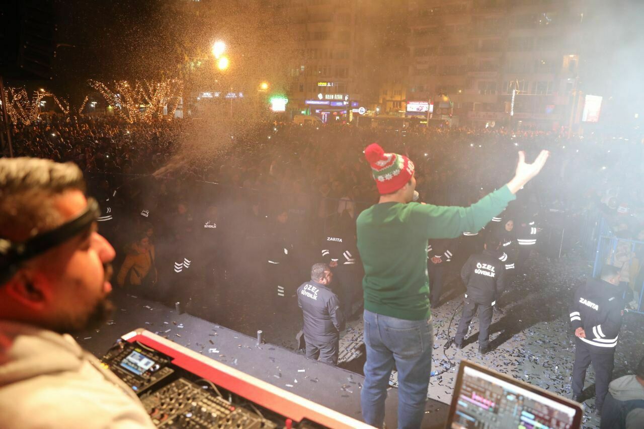 Yeni Yıl Kutlaması Cumhuriyet Meydanı (11)