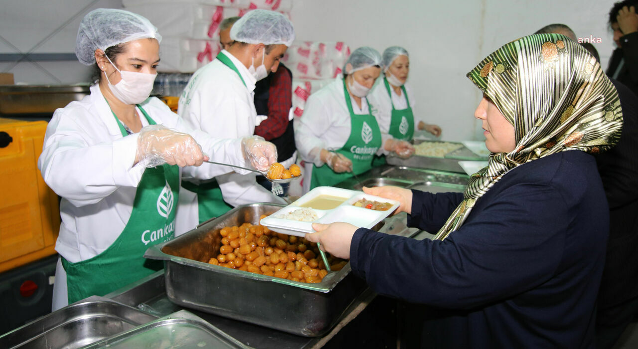 64a24cdd-2eda-4ab3-87ab-7275573570d2-w