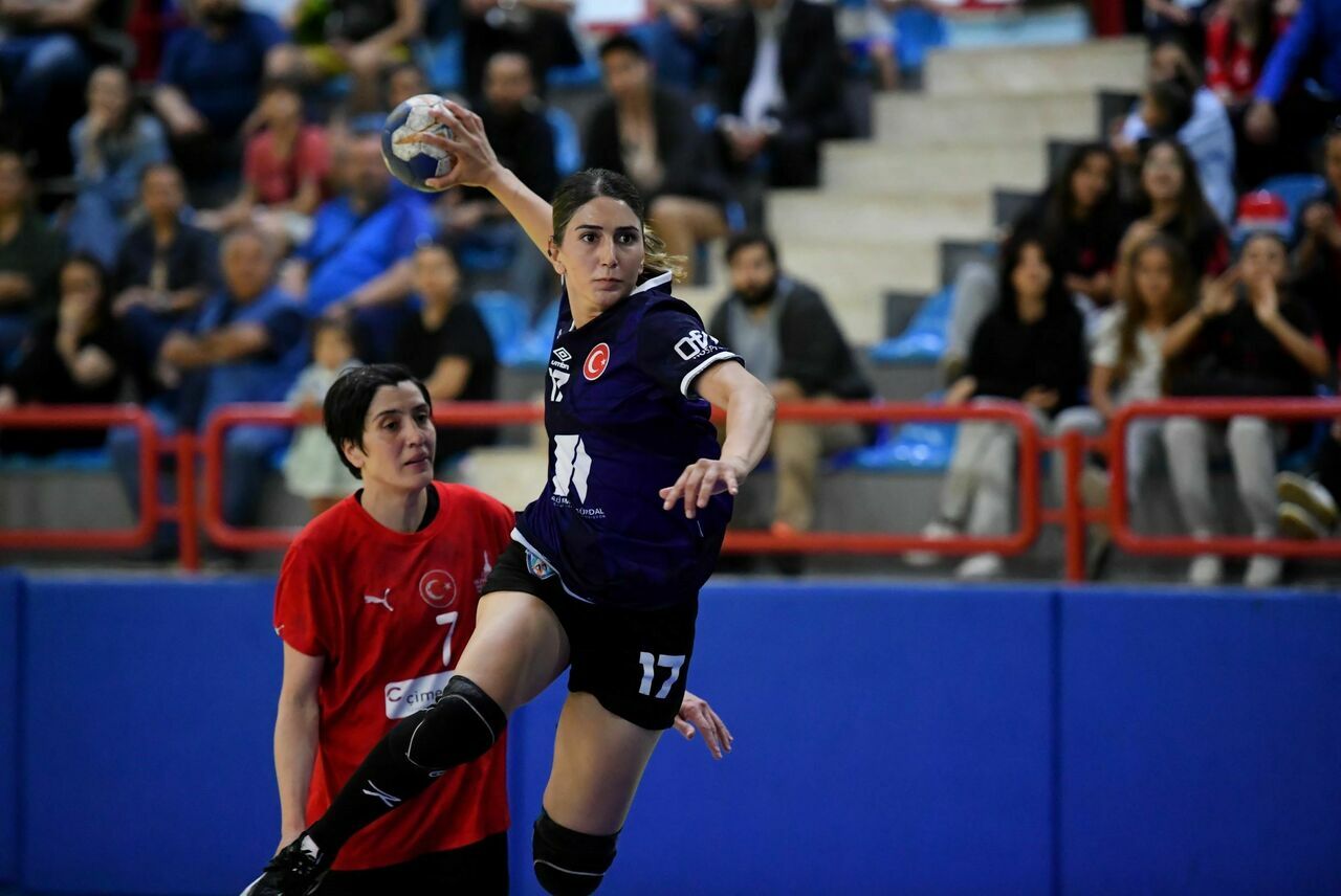 Mavi Kelebekler finalde (5)