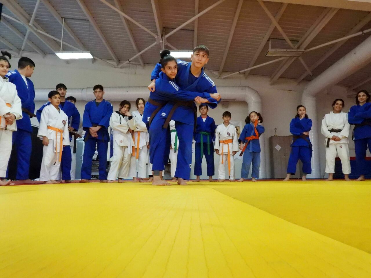 (DUZELTME)-Balkan-2incisi-Kepezli-Elif_4