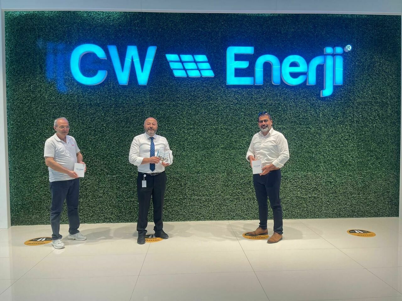 ed622fc3-f1e8-4e6a-9784-50522108943c