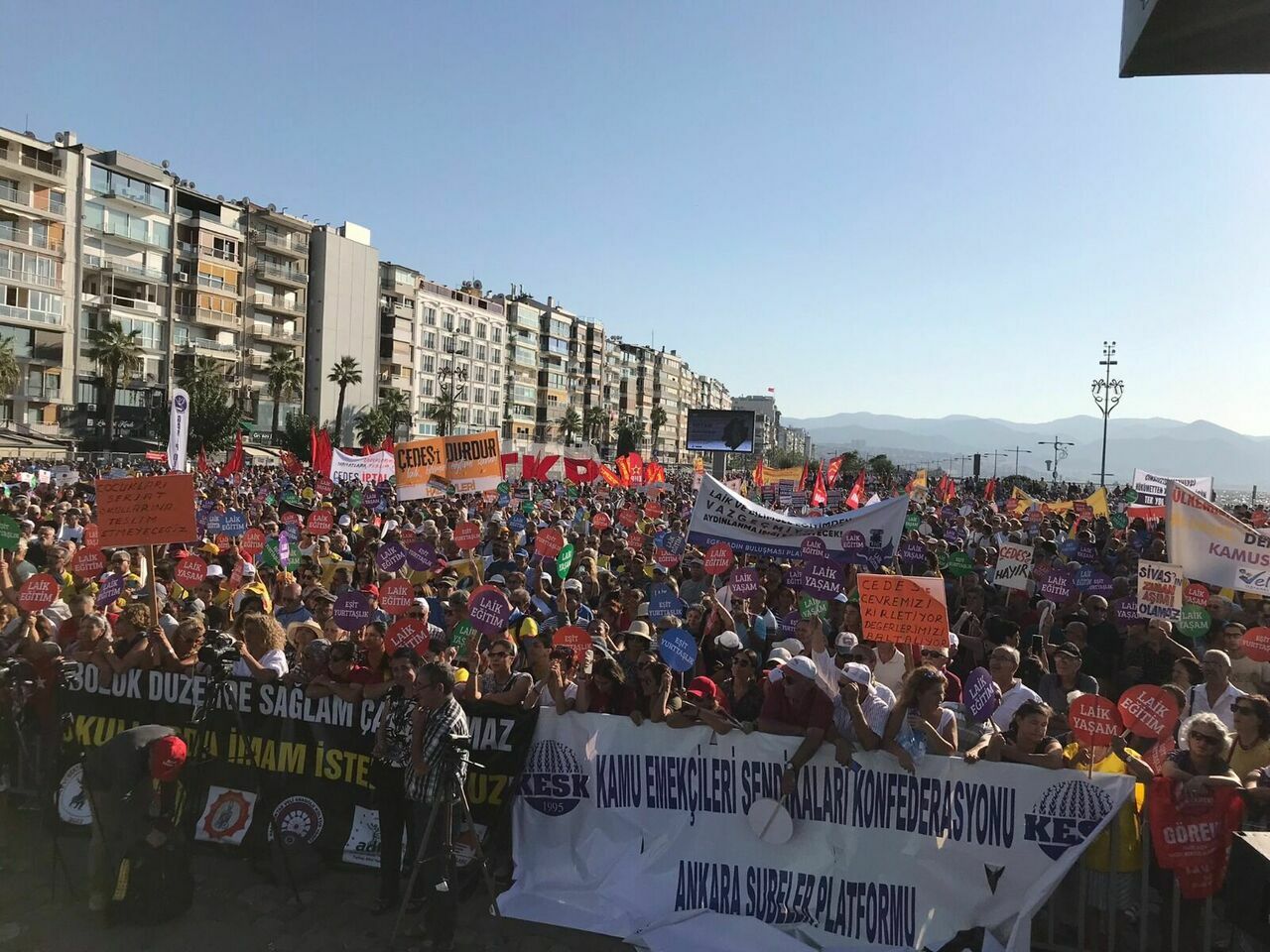 0253cb78-e4be-4c31-a1b9-120810ef609d