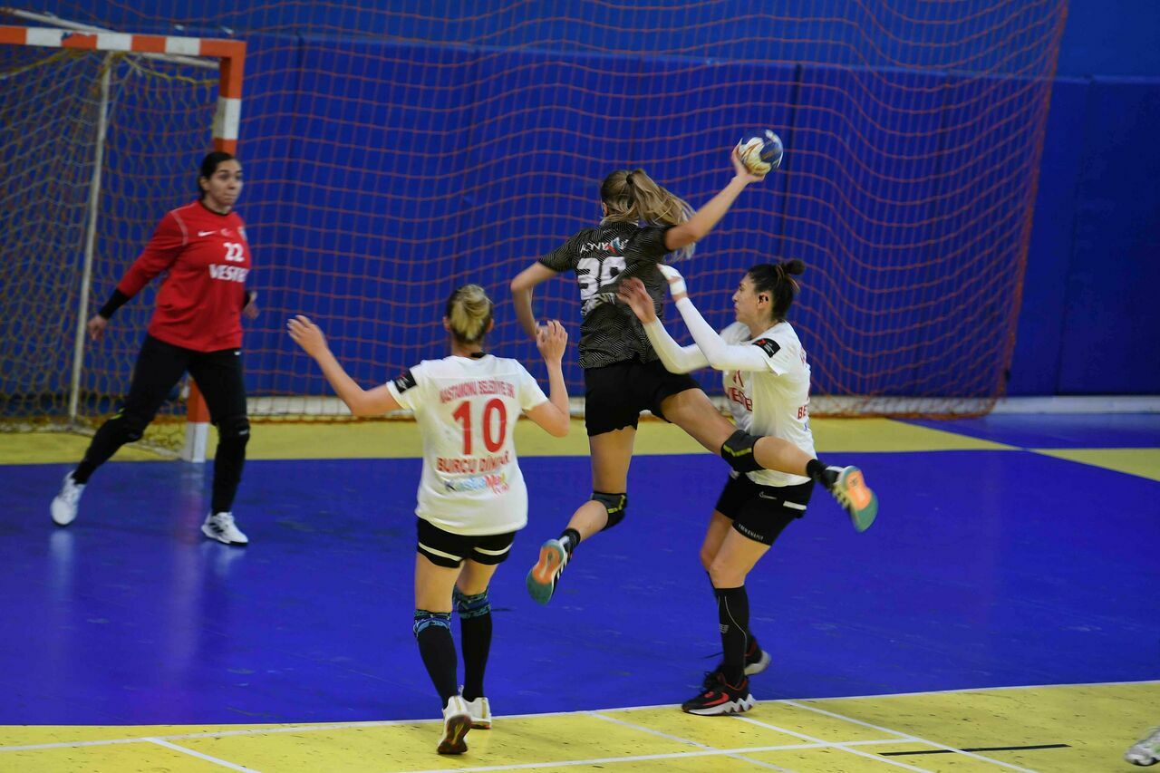 Antalya temsilcisi Süper Lig’de namağlup (7)