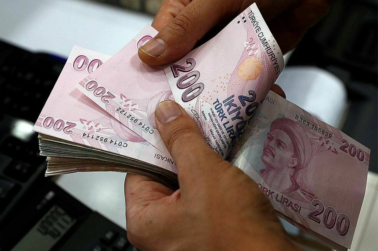 Kabine'de emekliye ek zam beşikte: Bağ-Kur ve SGK en düşük emekli maaşı belli oluyor!