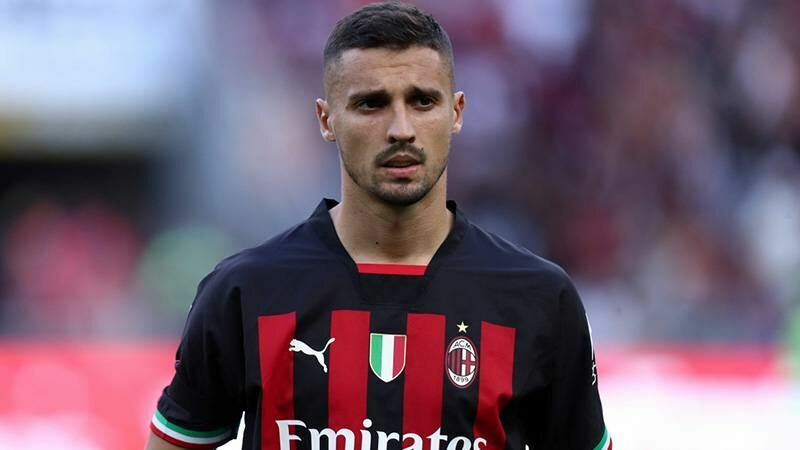 Fenerbahçe'de transfer rüzgarı: Rade Krunic için heyecanlı bekleyiş!