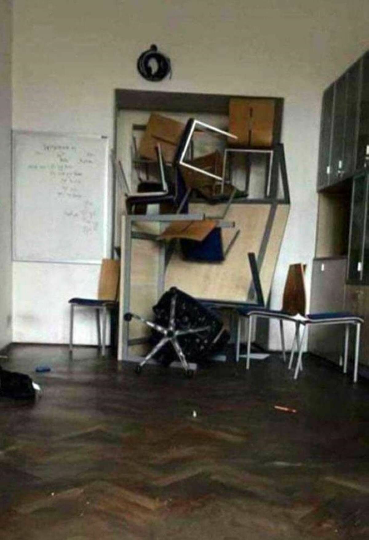 Prag'ta Charles Üniversitesi'ne silahlı saldırı: 10 ölü 25 yaralı