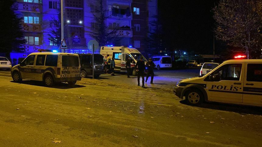 9. Kattan Düşen 17 Yaşındaki Kız Hayatını Kaybetti3 W