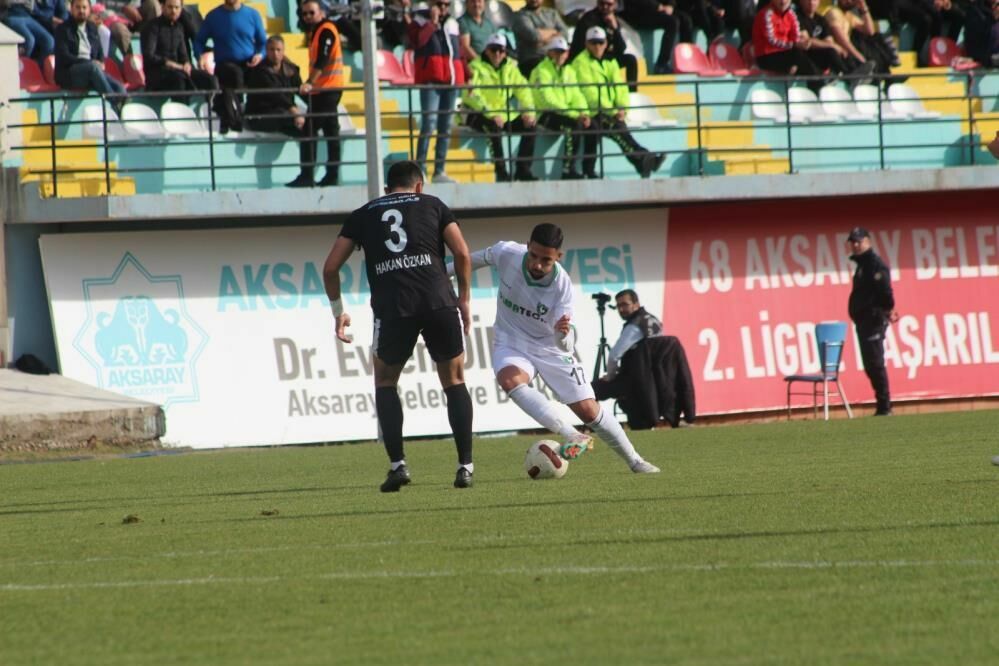 Denizlispor 68 Aksarayspor’u yenerek lige yeniden tutundu