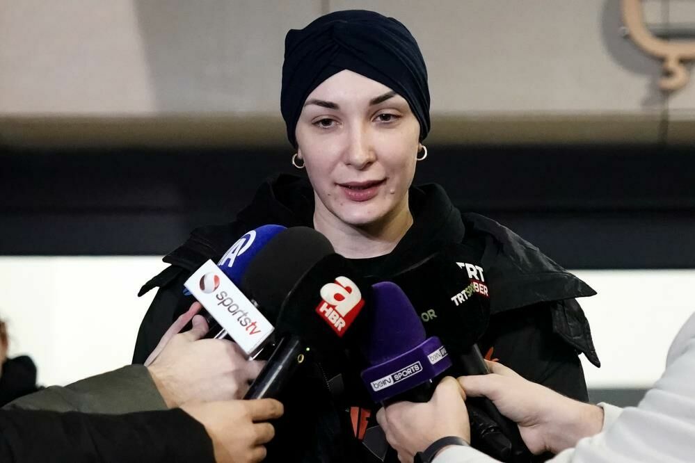 Dünya Şampiyonu Eczacıbaşı Dynavit zaferle yurda dönüş yaptı