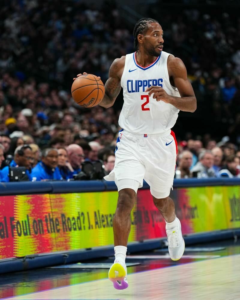 Clippers Mavericks'i 120-111 yenerek galibiyet serisini sürdürdü