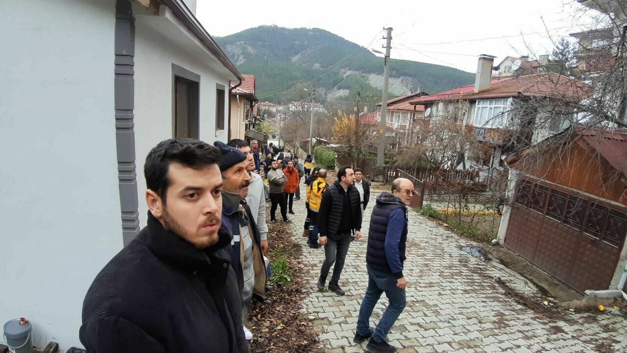 Bolu’da 4 Ev Alevlere Teslim Oldu5