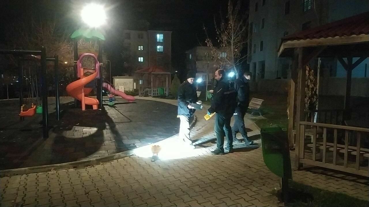 Çocuk Parkında Bıçaklı Kavga3