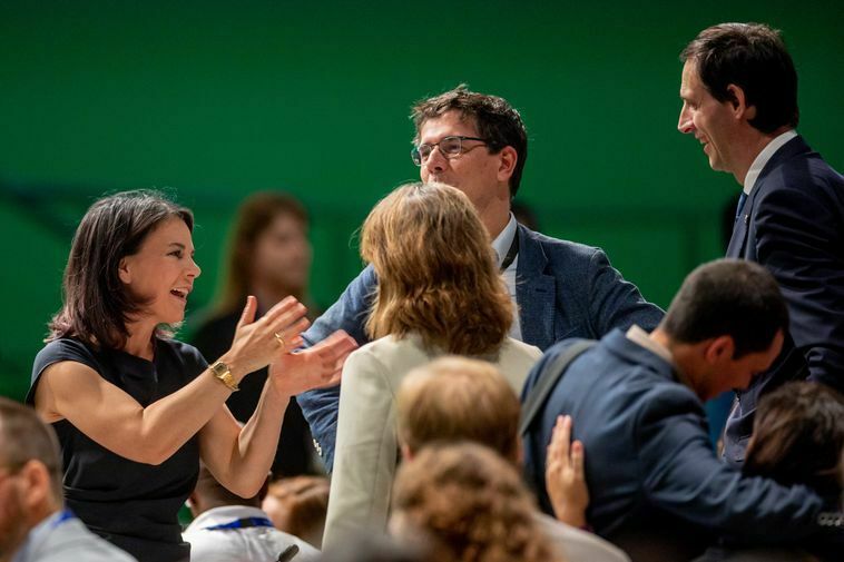 Cop28 İklim Zirvesi’nde Ilk Kez Fosil Yakıtlardan Uzaklaşılması Konusunda Anlaşmaya Varıldı4 Result