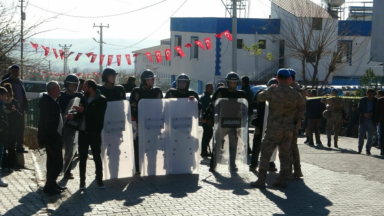 Diyarbakır’da Öğrencilerin Kavgasına Veliler De Dahil Oldu5