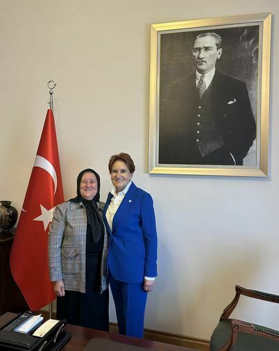 Nesrin Ünal kimdir