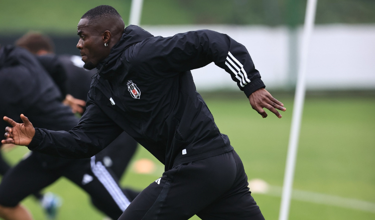 Beşiktaş derbi öncesi hazırlıklarını sürdürüyor