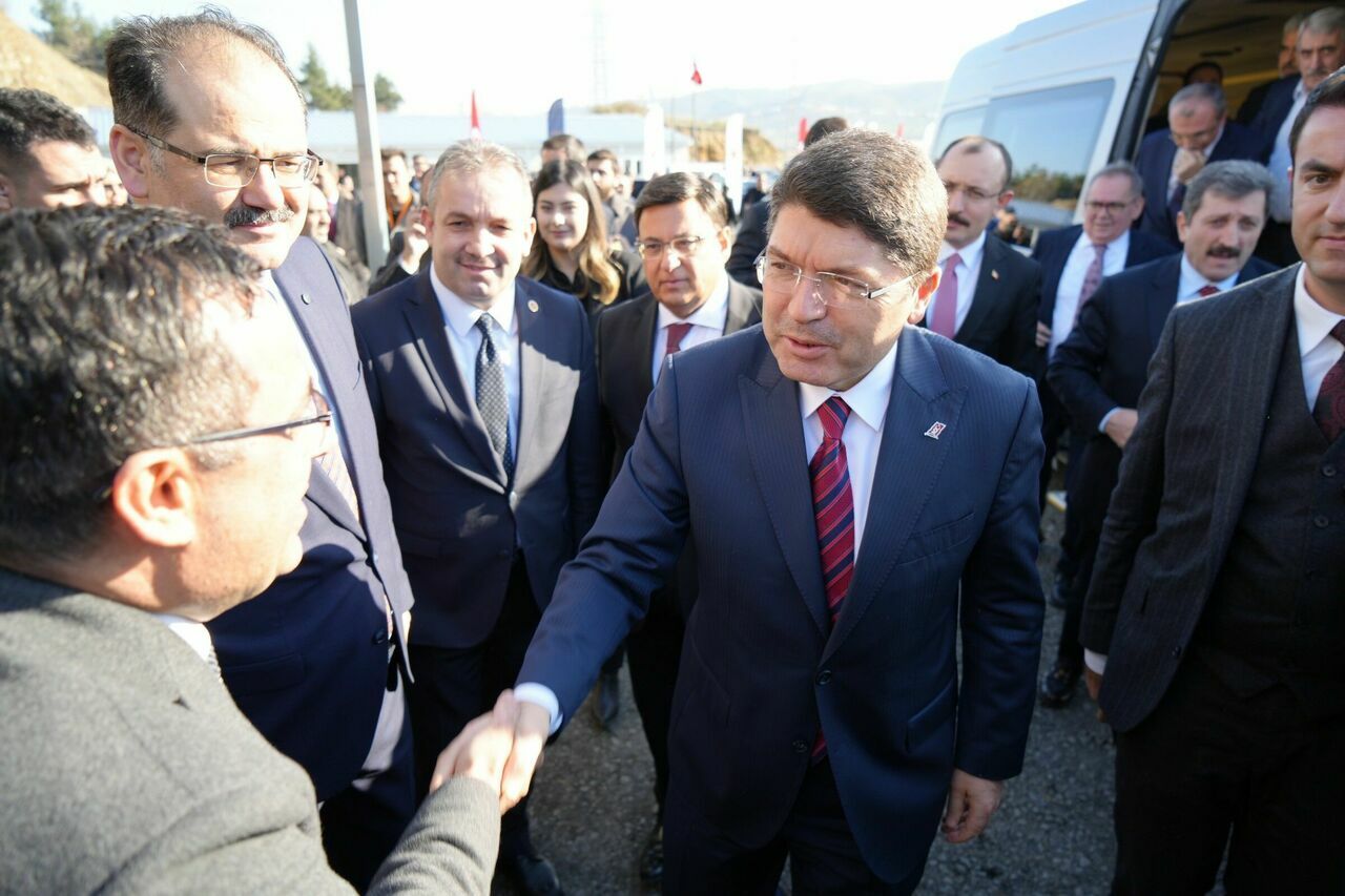 Adalet Bakanı Yılmaz Tunç Yaptığı Konuşmada Yeni Anayasa İhtiyacını Vurguladı