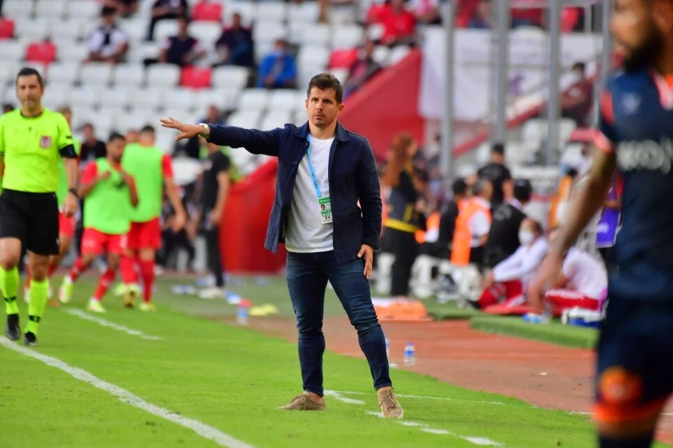 Emre Belozoglunun Hedefi 817Fa V