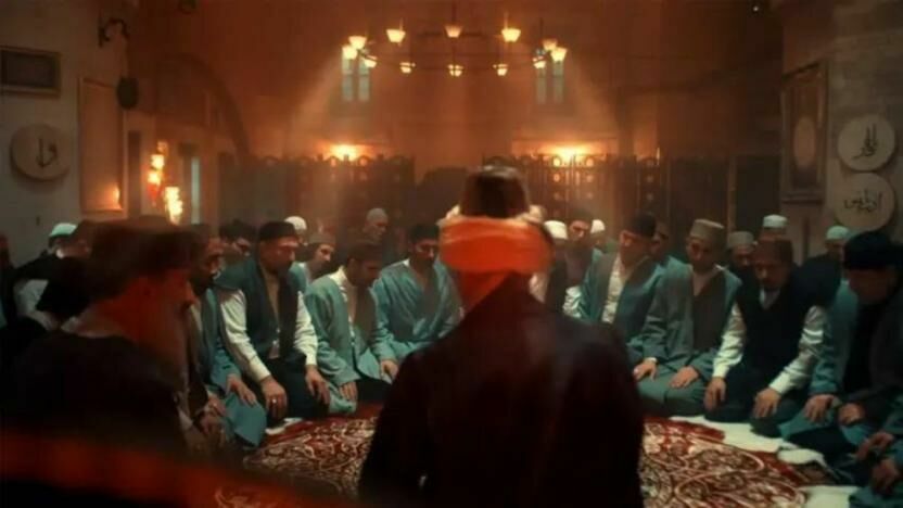 Kızıl Goncalar Tarikat Sahnesi