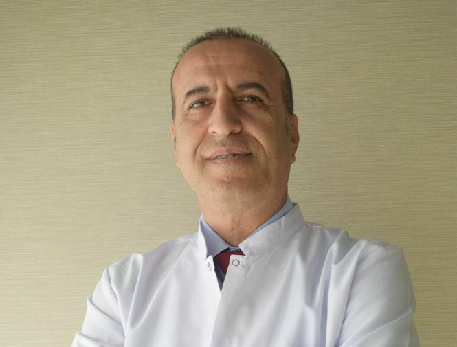 Nefroloji Uzmanı Doç. Dr. Süleyman Köz