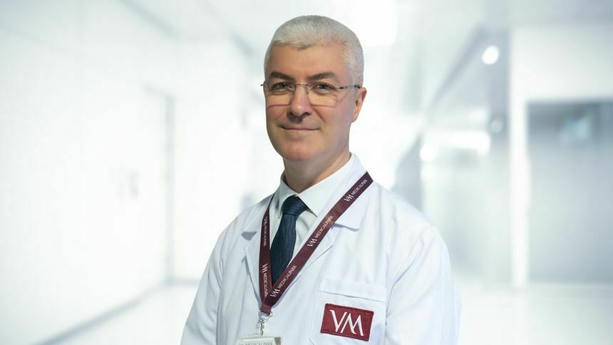 Nöroloji Uzmanı Doç. Dr. Yakup Türkel 