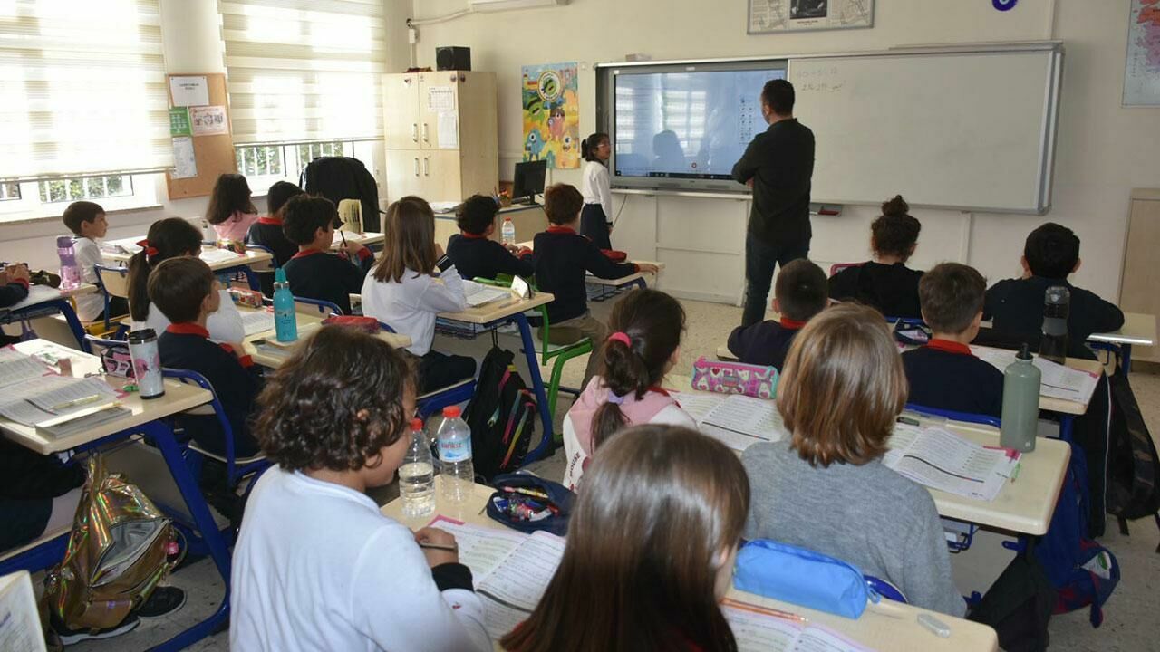 Okullara yine imam atandı!