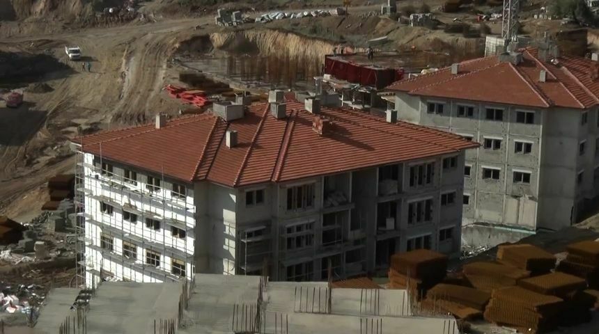 Osmaniye'deki 98 Deprem Konutu Hak Sahiplerine Teslim Edilecek (3)