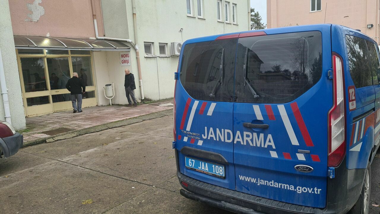 Üç Gündür Haber Alınamayan Yaşlı Adam Evinde Yanmış Halde Ölü Bulundu3