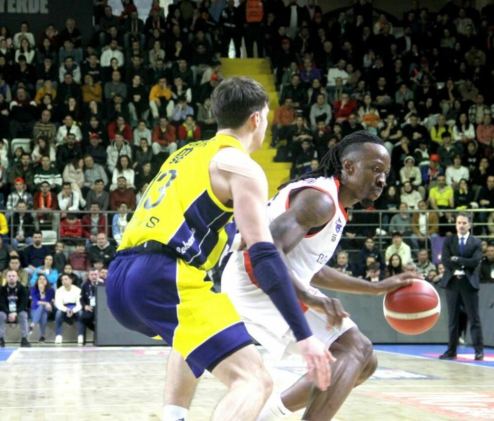 Fenerbahçe Bodrumspor'u deplasmanda 93-92 mağlup etti